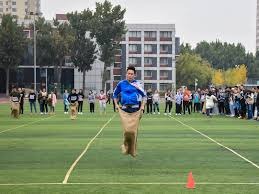 詹姆斯压哨绝杀步行者，杜兰特上演另类三节打卡丨NBA焦点