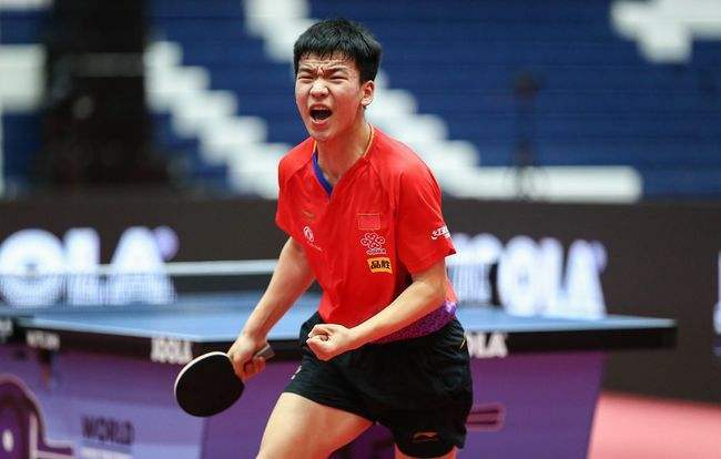 牙足球的一 牙足球的一